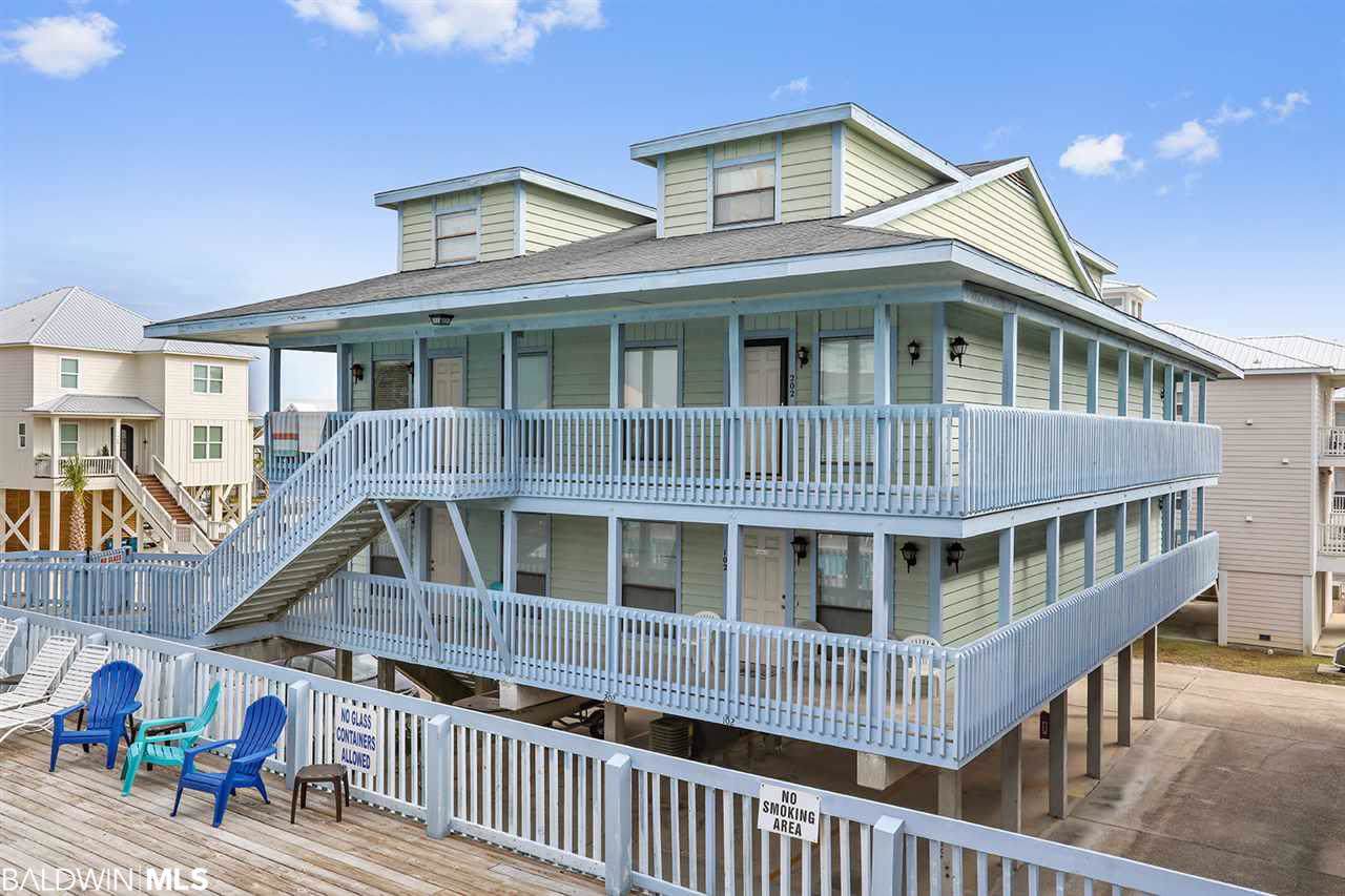 920 Lagoon Avenue - Photo 1