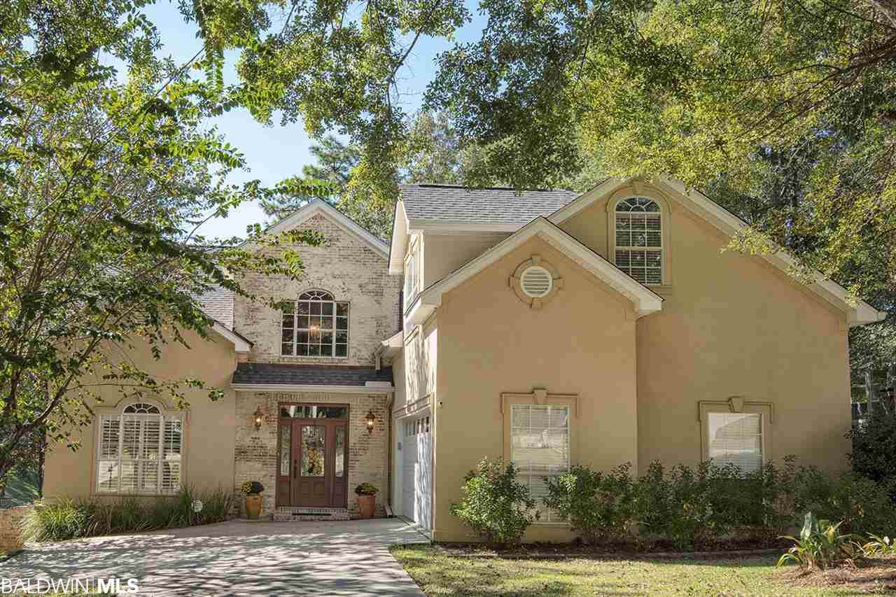 105 Clubhouse Drive - Photo 1