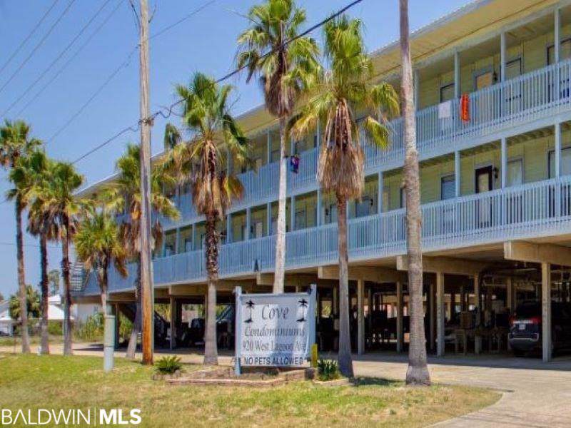 920 Lagoon Avenue - Photo 1