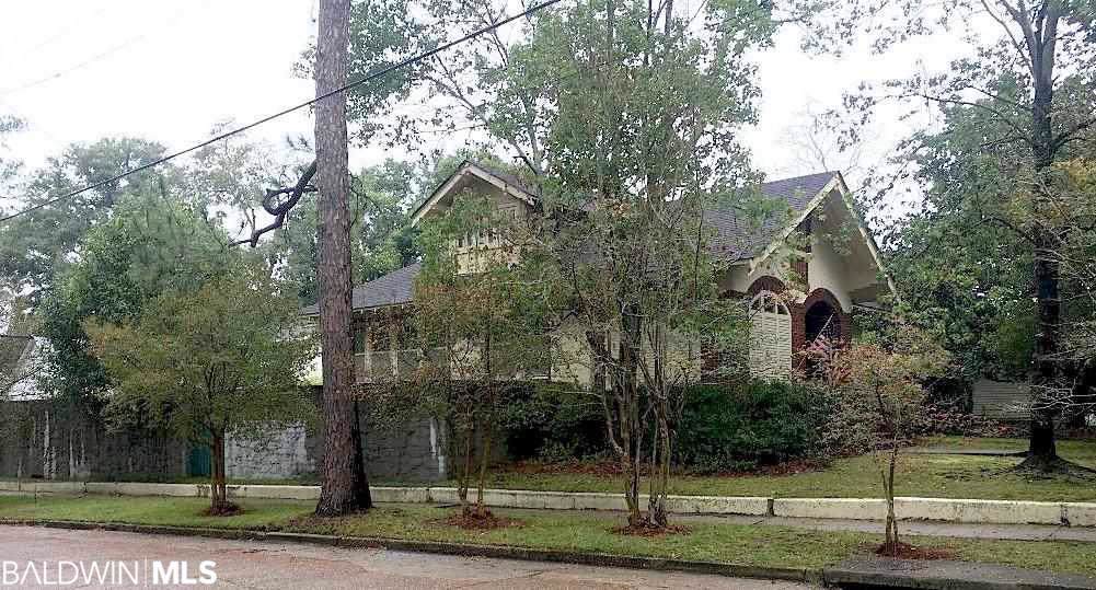 64 Bienville Avenue - Photo 1