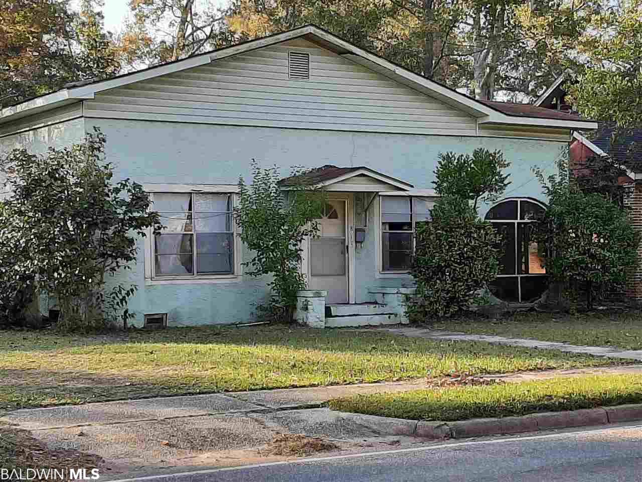 815 Douglas Avenue - Photo 1 815 Douglas Avenue - Photo 1