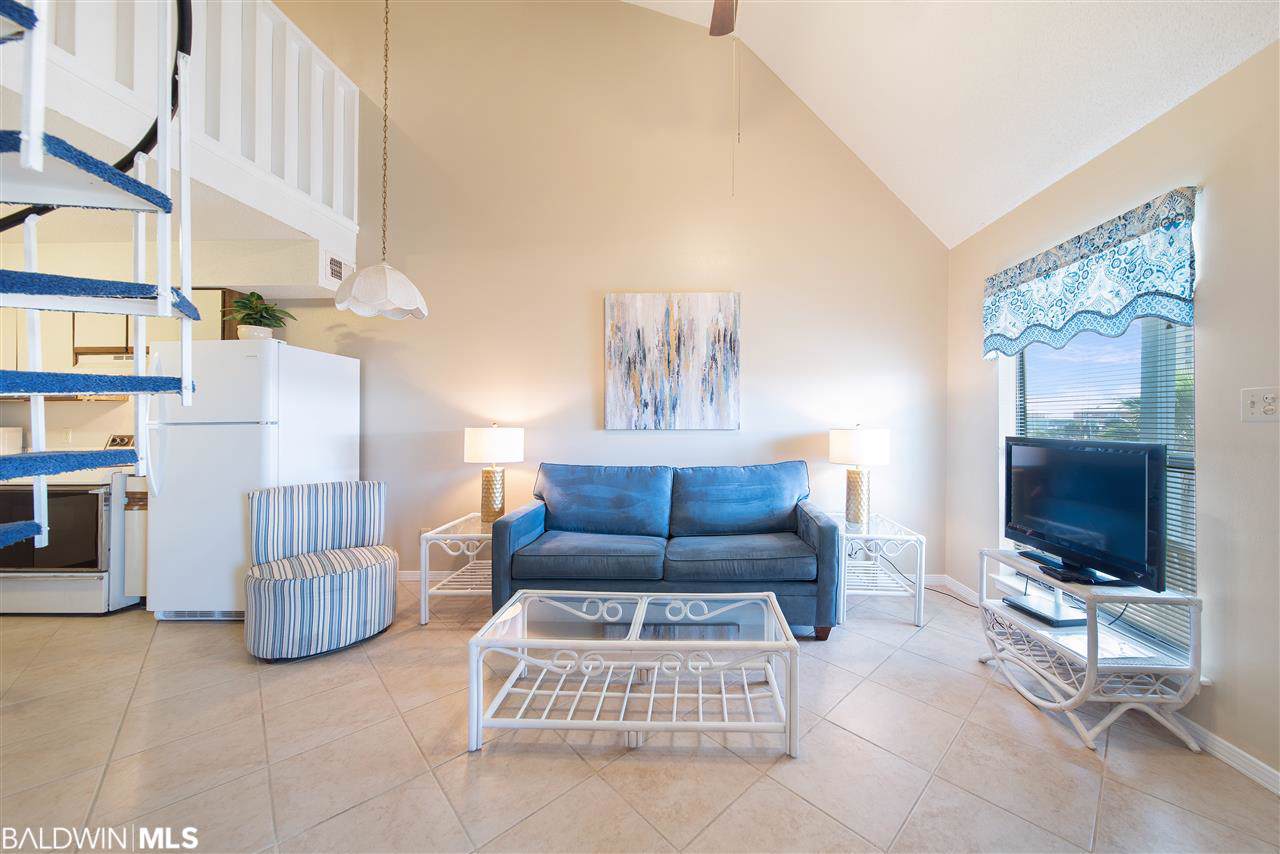 920 Lagoon Avenue - Photo 1