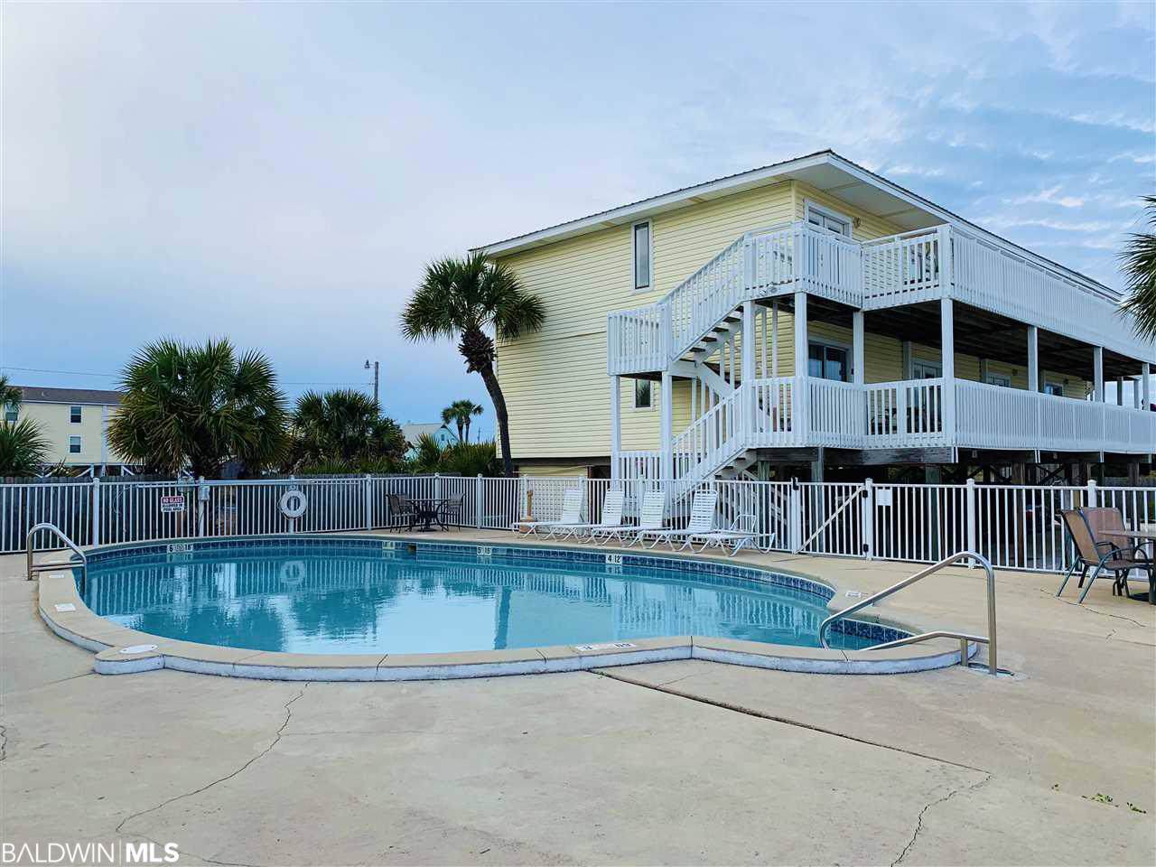 1118 Beach Blvd - Photo 1