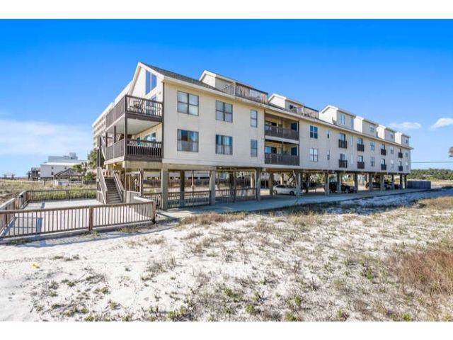 1101 Beach Blvd - Photo 1