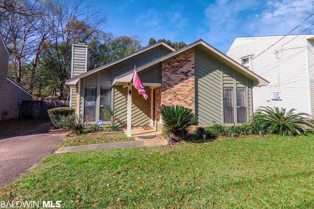 1052 Mccay Avenue - Photo 1