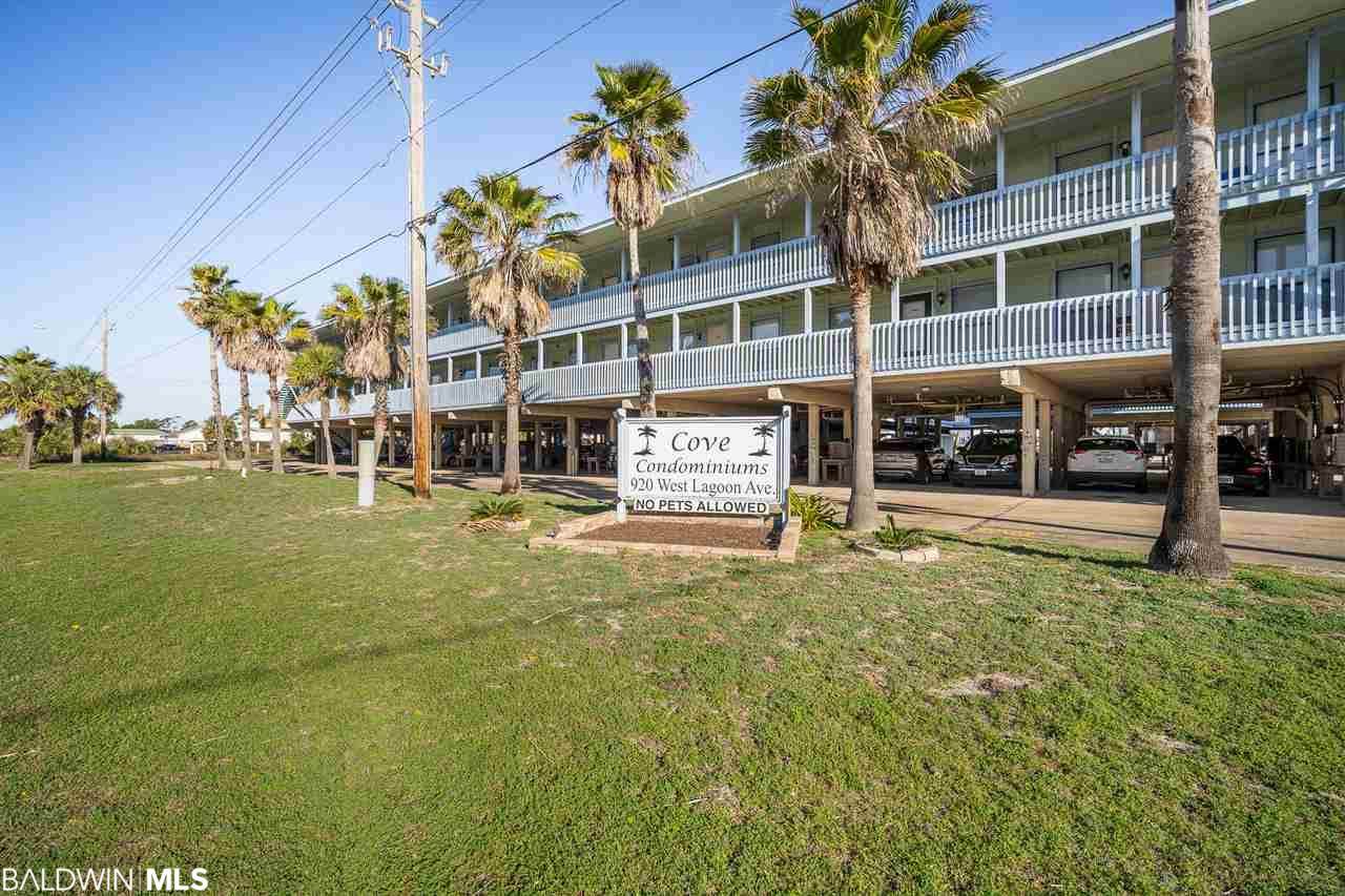 920 Lagoon Avenue - Photo 1