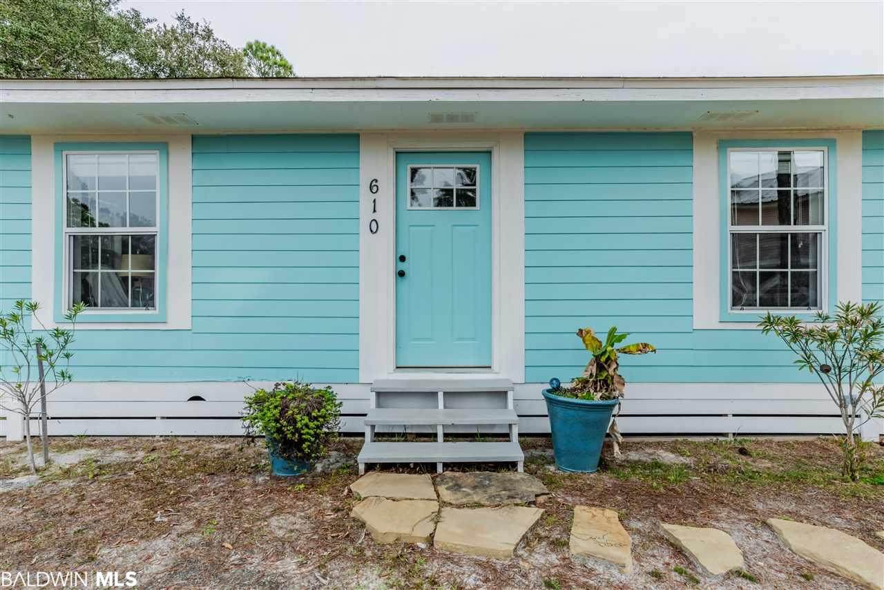 610 Gulfway Dr - Photo 1