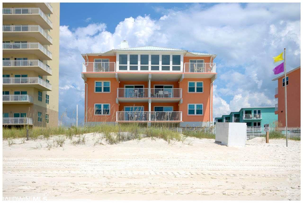 913 Beach Blvd - Photo 1
