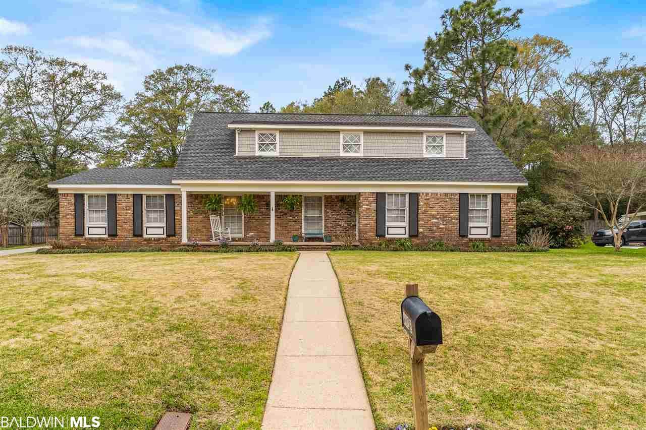 908 Regents Drive - Photo 1