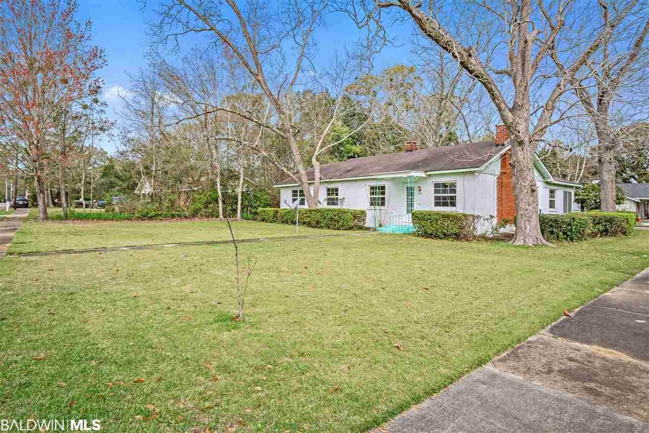 813 Prospect Avenue - Photo 1