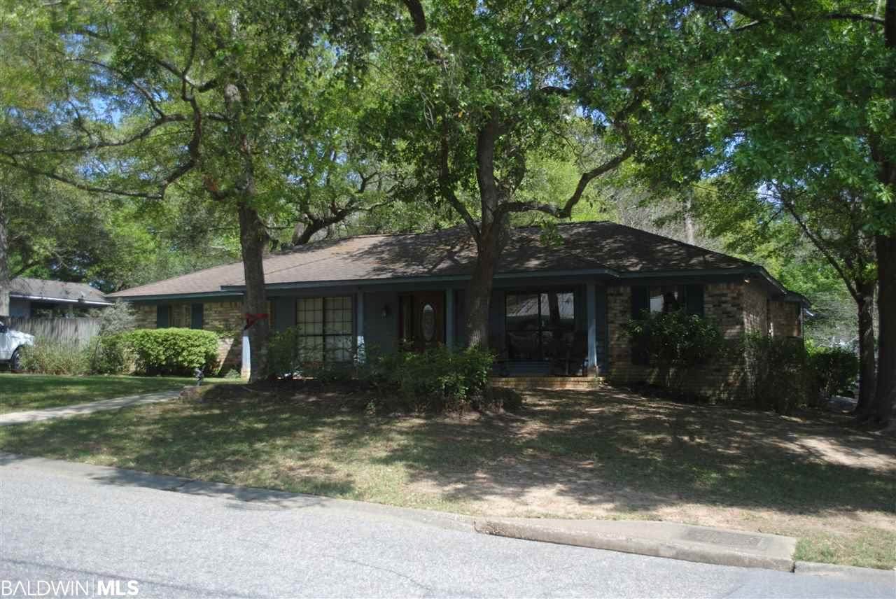 577 Wedgewood Drive - Photo 1