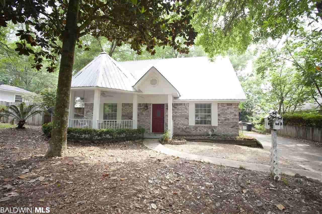 208 Pecan Avenue - Photo 1 208 Pecan Avenue - Photo 1