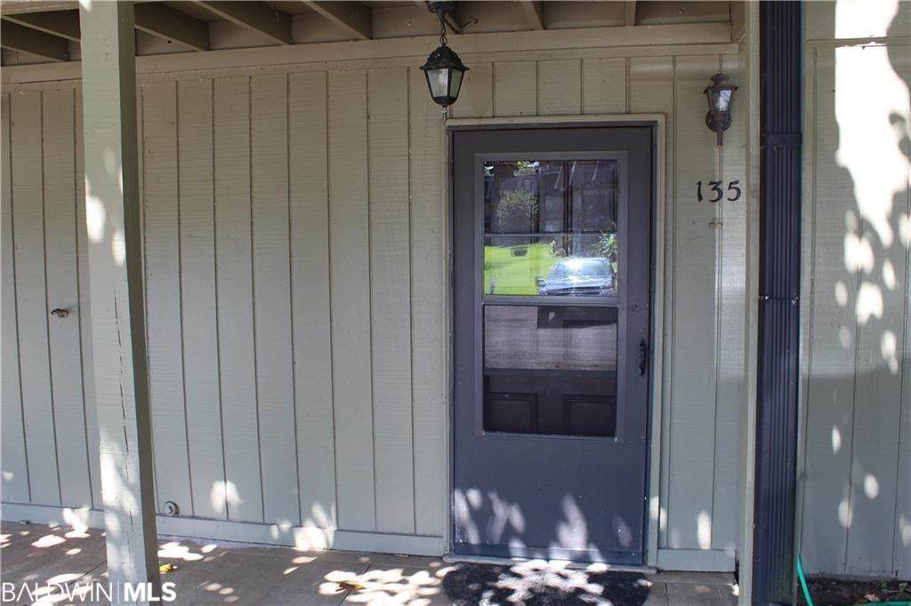 135 Riverbend Drive - Photo 1 135 Riverbend Drive - Photo 1