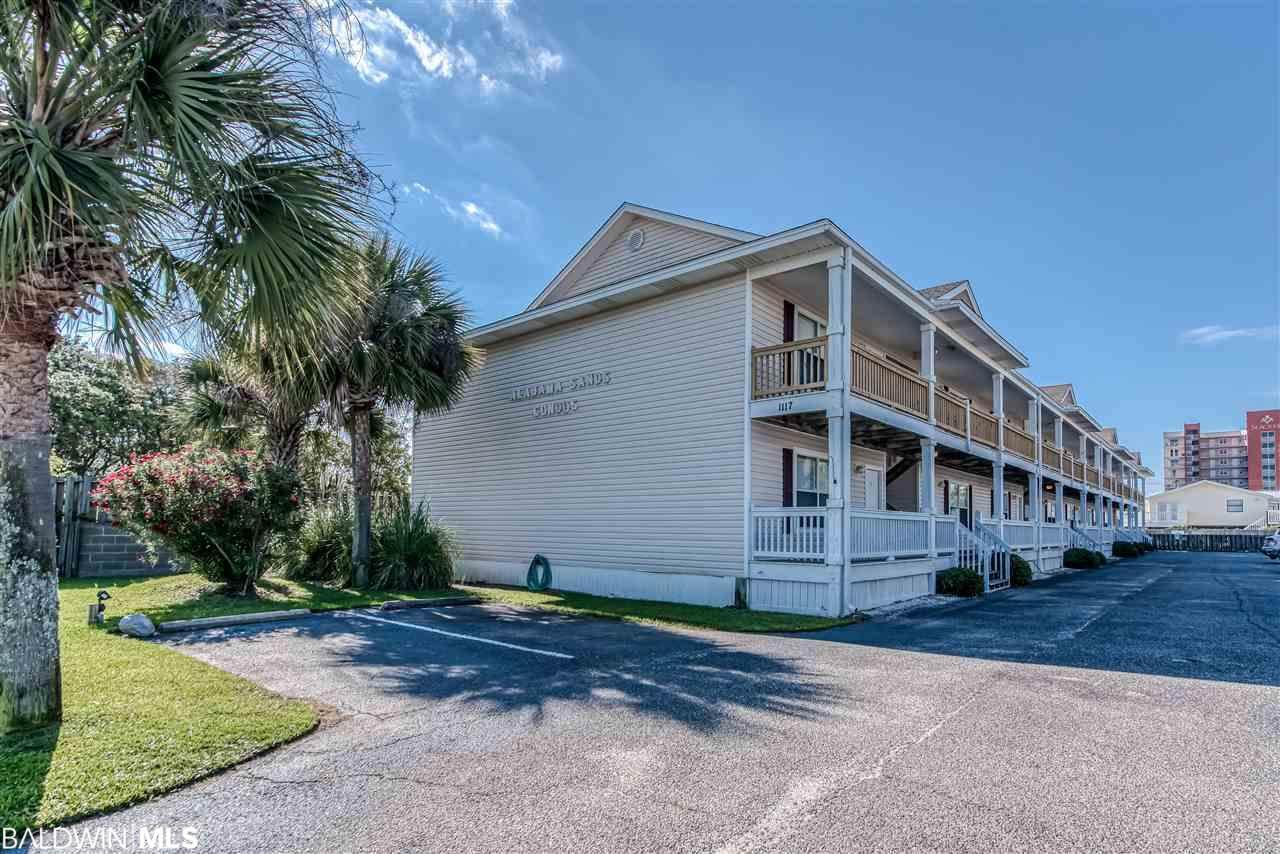 1117 Lagoon Avenue - Photo 1