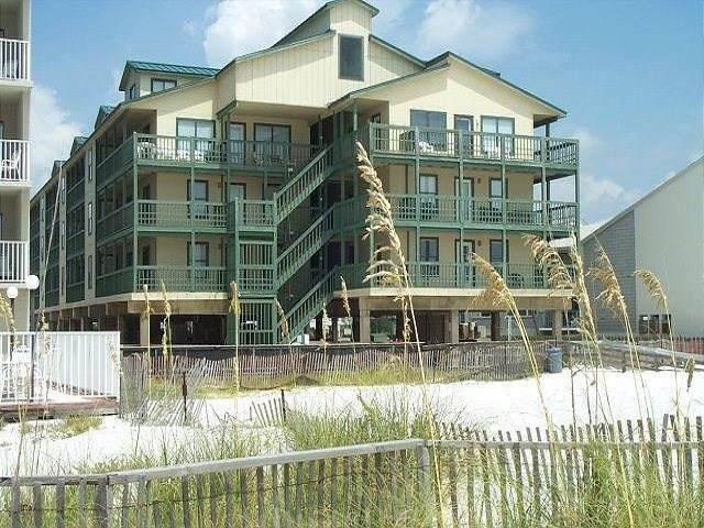 1149 Beach Blvd - Photo 1