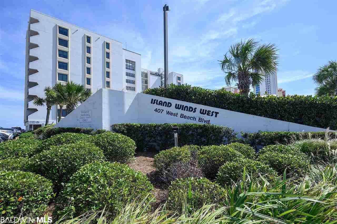 407 Beach Blvd - Photo 1
