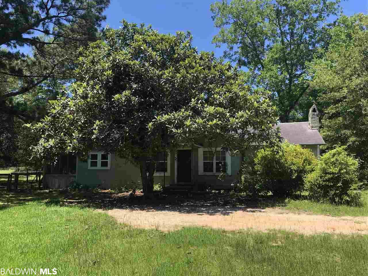 1104 Randall Avenue - Photo 1