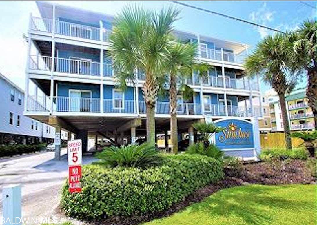 1129 Beach Blvd - Photo 1