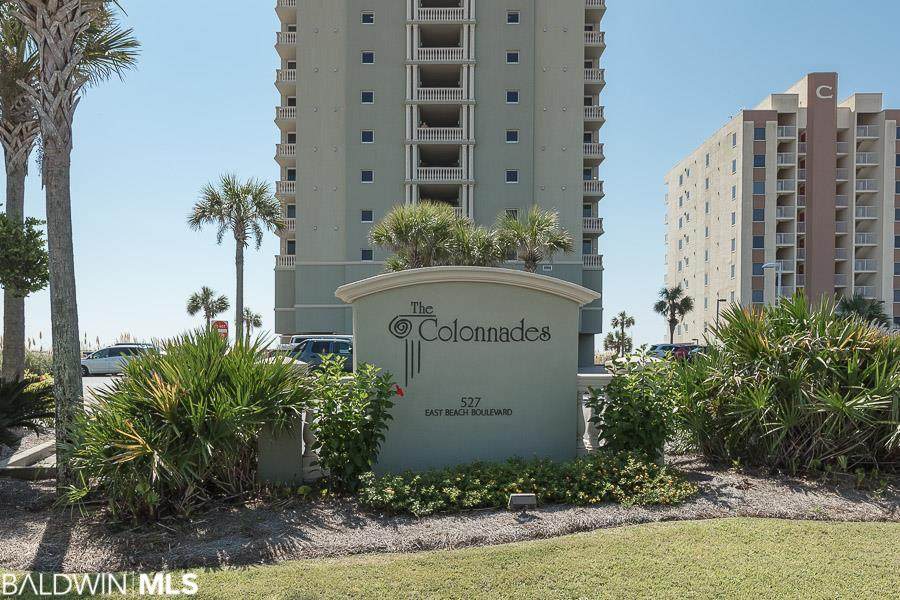 527 Beach Blvd - Photo 1