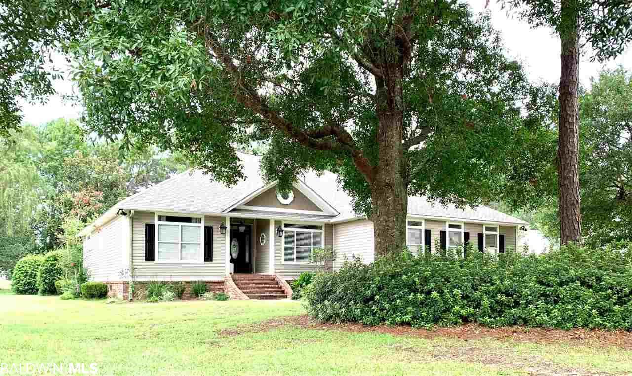 521 Wedgewood Drive - Photo 1