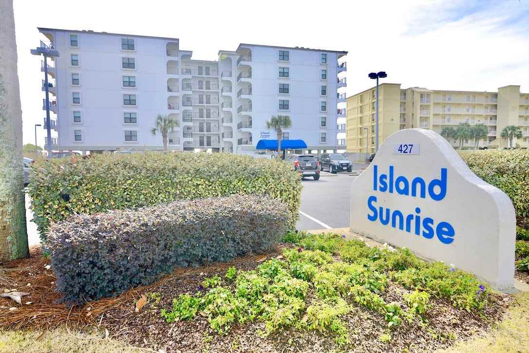 427 Beach Blvd - Photo 1