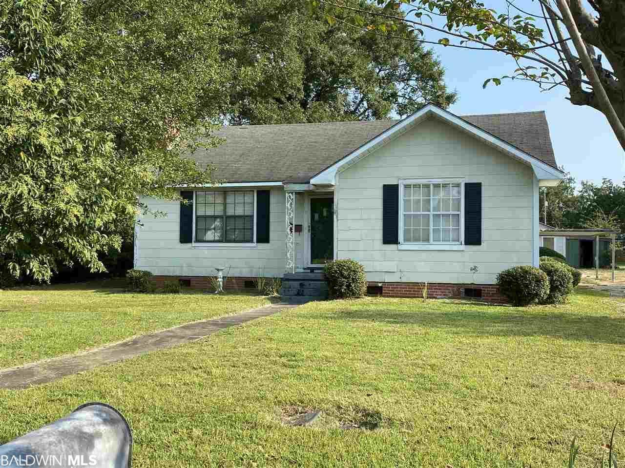 403 Craig Street - Photo 1