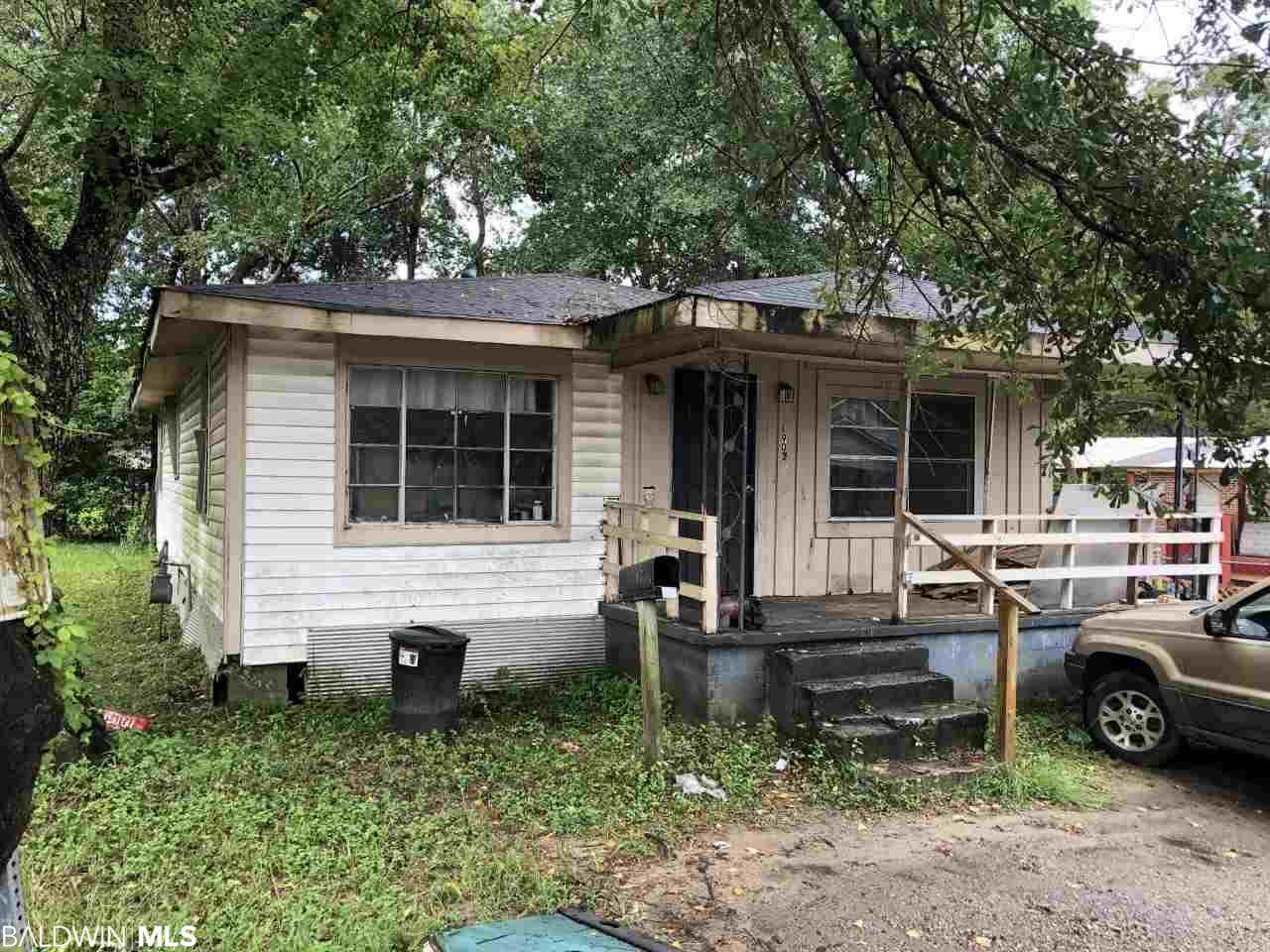 1903 Dickerson St - Photo 1