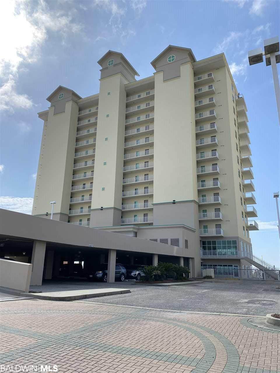 921 Beach Blvd - Photo 1
