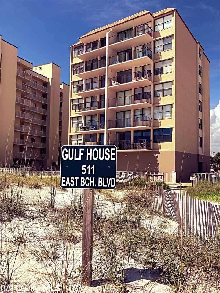 511 Beach Blvd - Photo 1