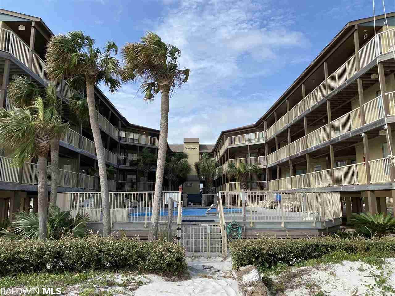 1069 Beach Blvd - Photo 1