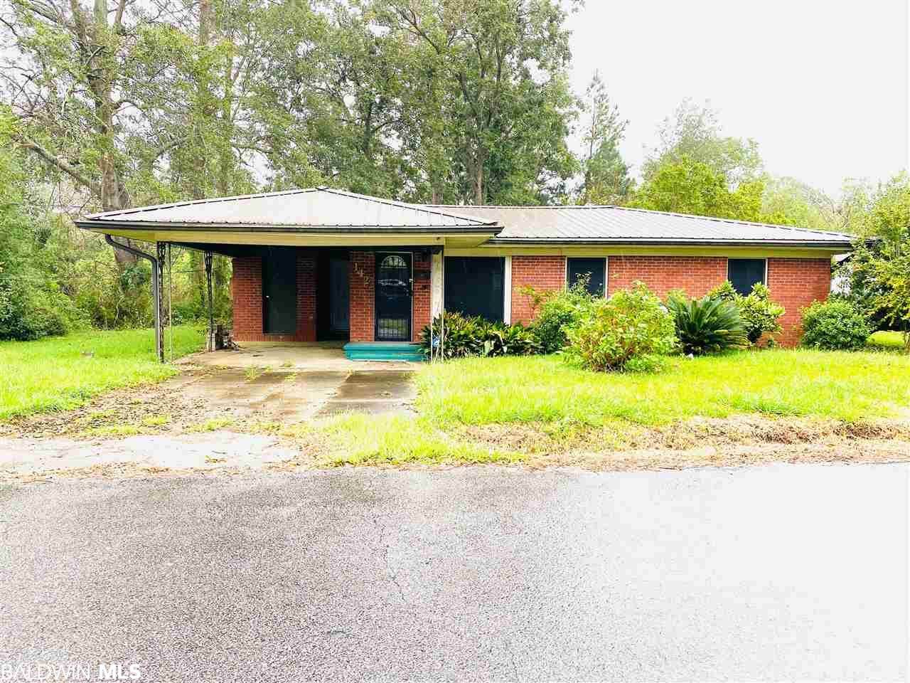 142 Carver Ave. - Photo 1