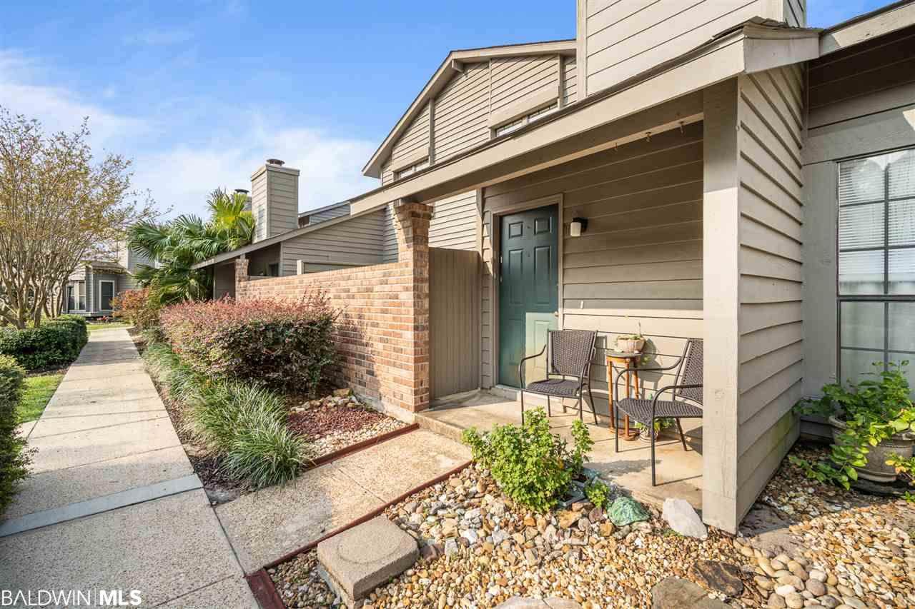 389 Clubhouse Drive - Photo 1