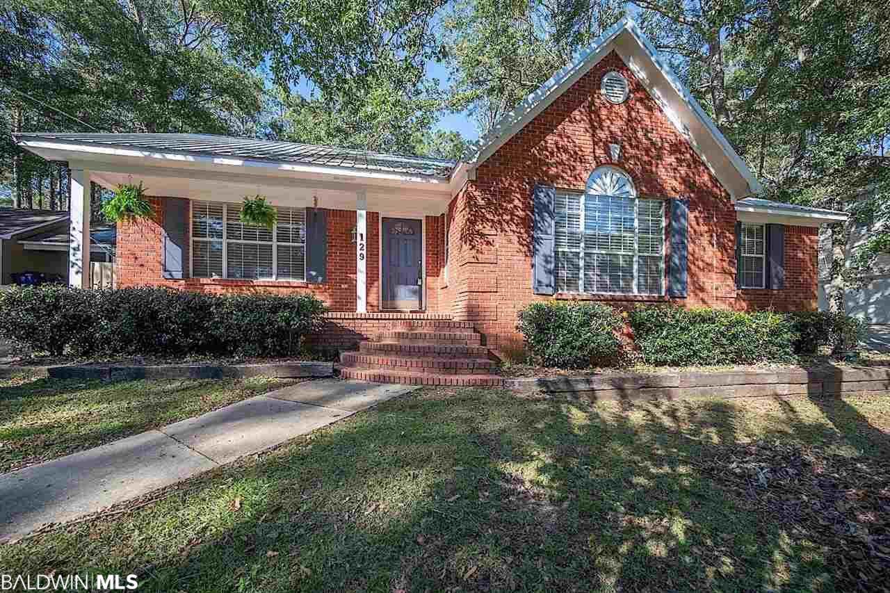 129 Kingswood Drive - Photo 1