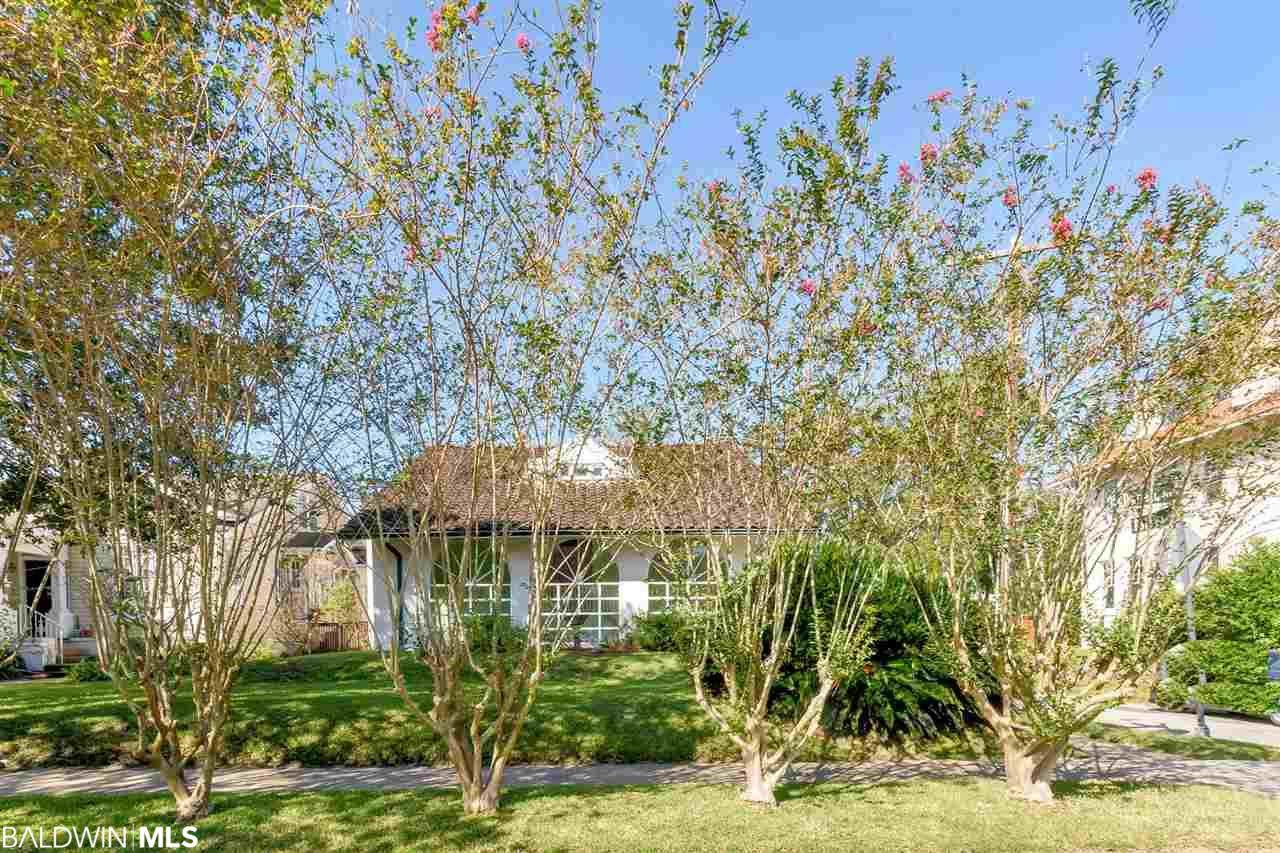 350 Mcdonald Av - Photo 1