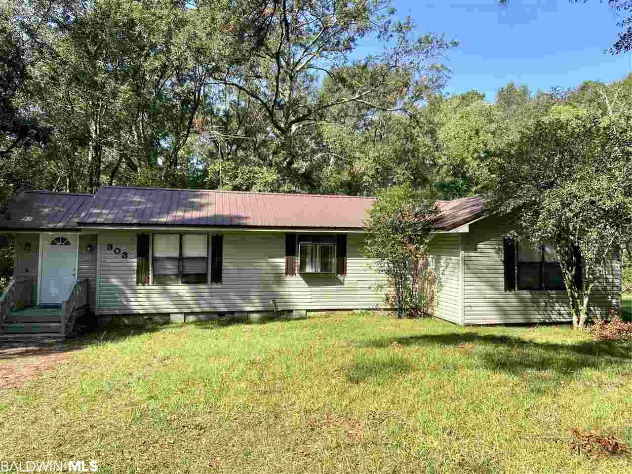 303 Blackfoot St - Photo 1
