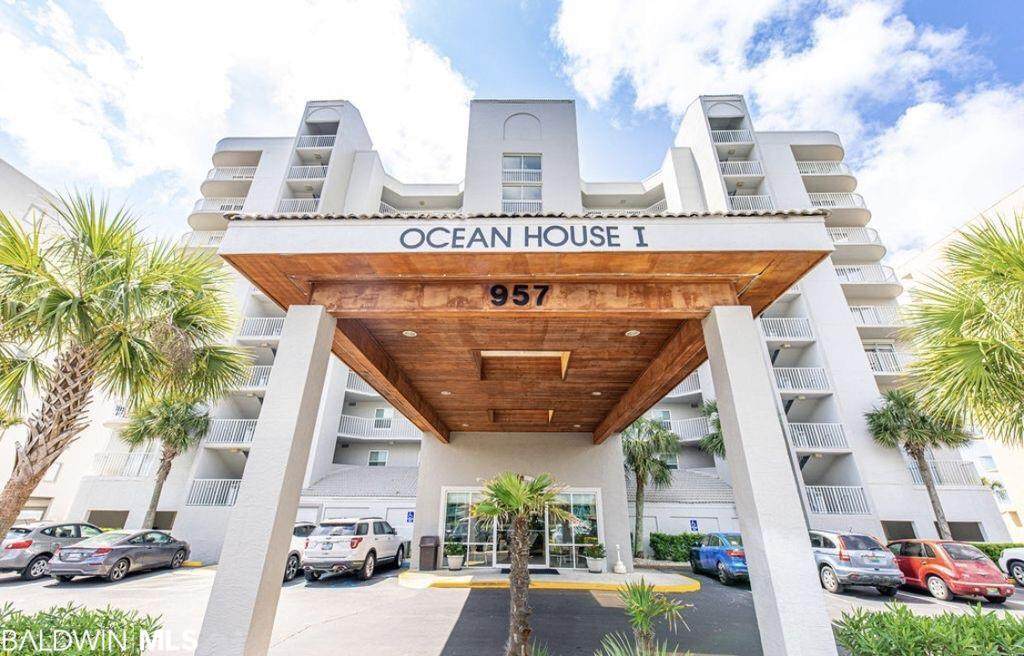 957 Beach Blvd - Photo 1
