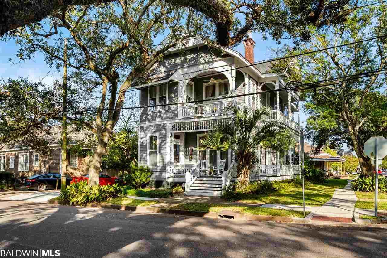 203 Charles Street - Photo 1