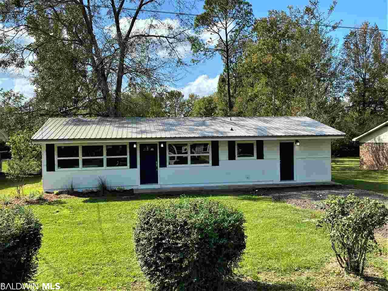 310 Woodlawn Avenue - Photo 1
