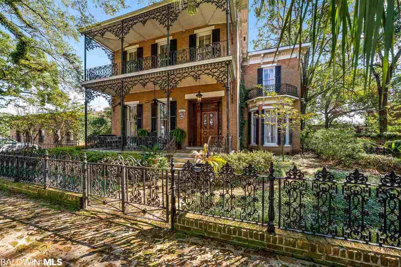 253 State St - Photo 1