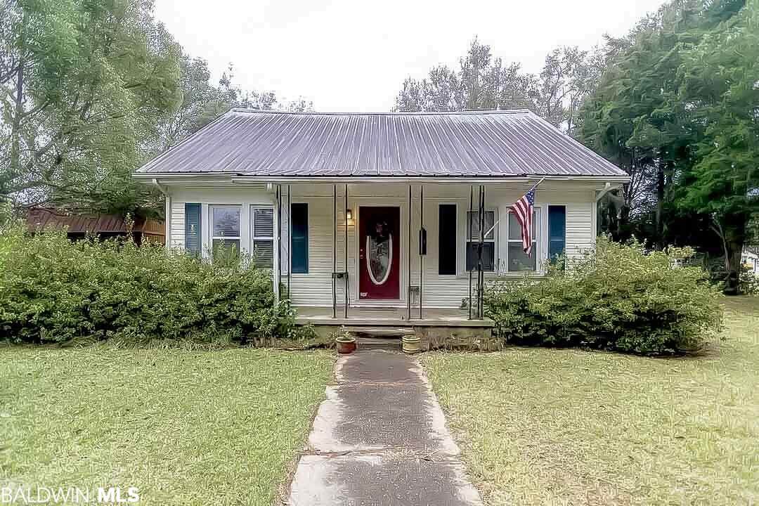 321 Orange Avenue - Photo 1