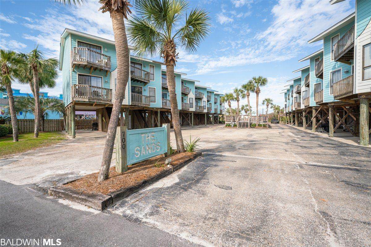 700 Beach Blvd - Photo 1