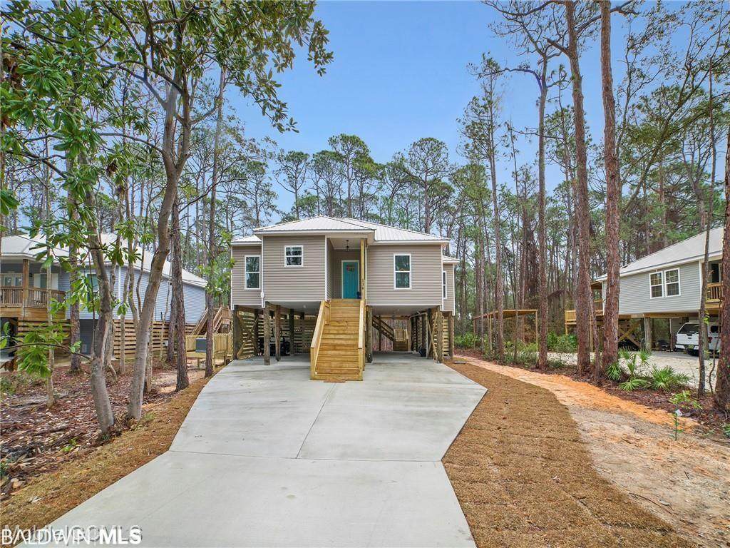 136 Narvaez St - Photo 1