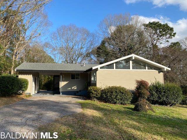 413 Mcqueen Avenue - Photo 1