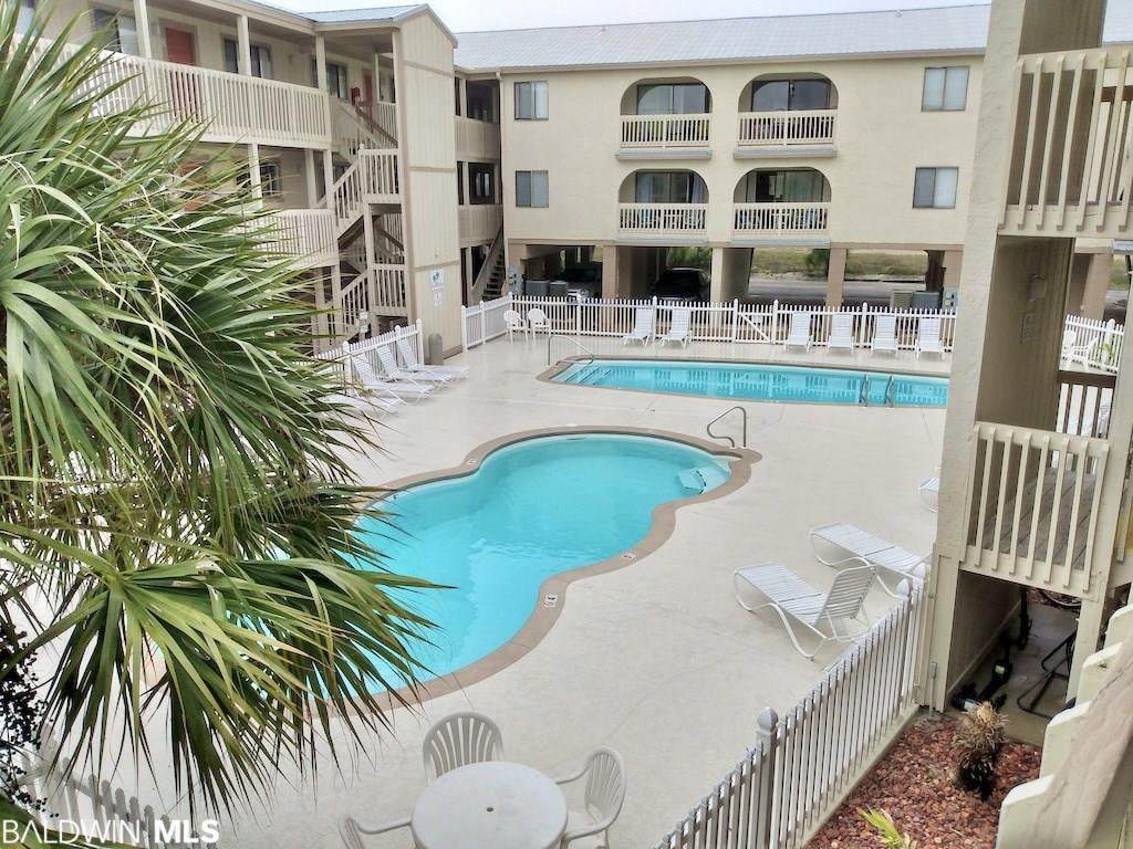 930 Beach Blvd - Photo 1