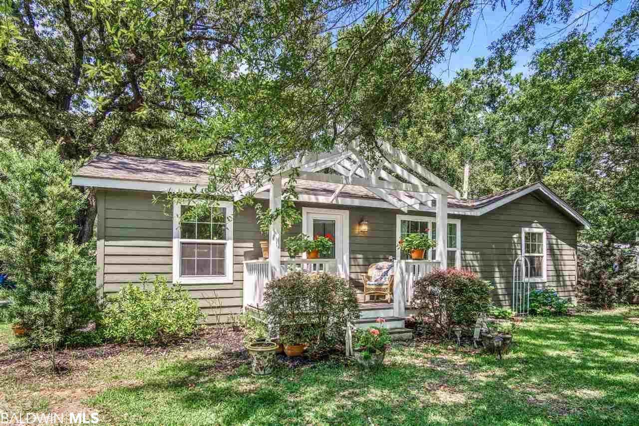 373 Pecan Avenue - Photo 1