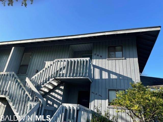 209 Golf Terrace - Photo 1