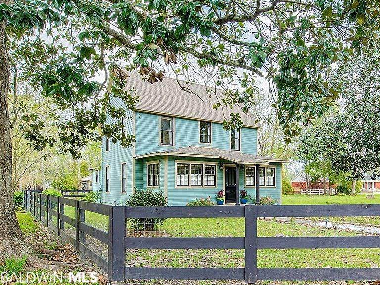 16255 Silverhill Avenue - Photo 1
