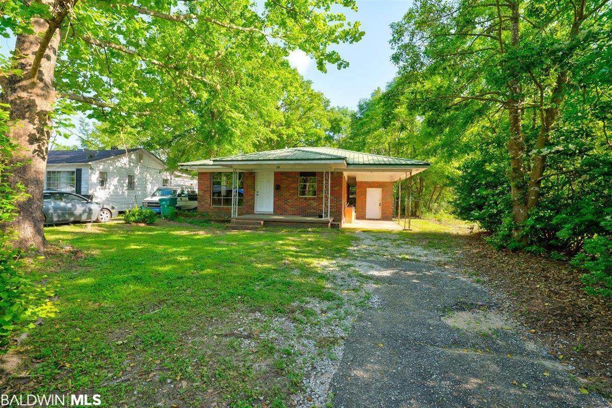 313 11th Avenue - Photo 1
