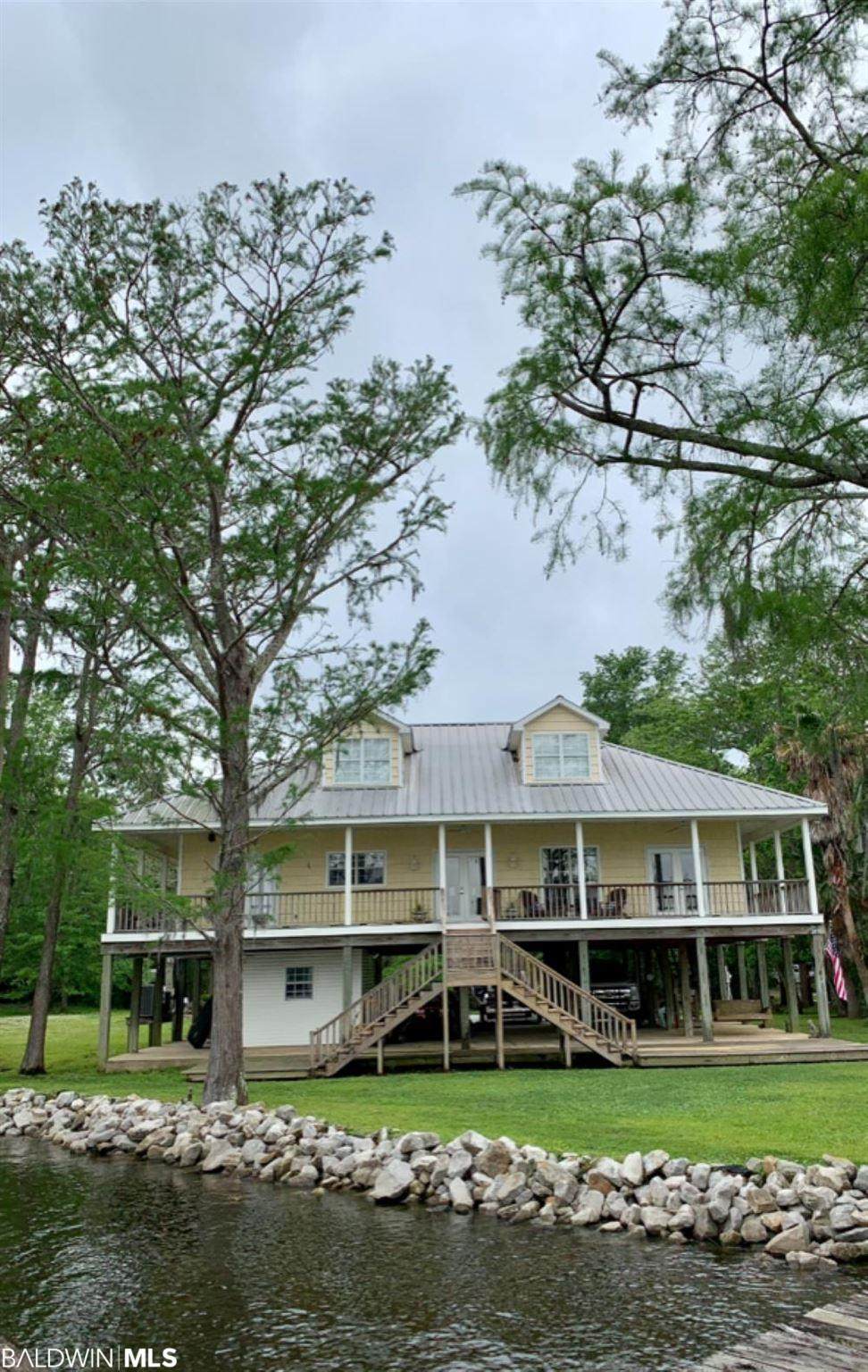 1959 River Road - Photo 1