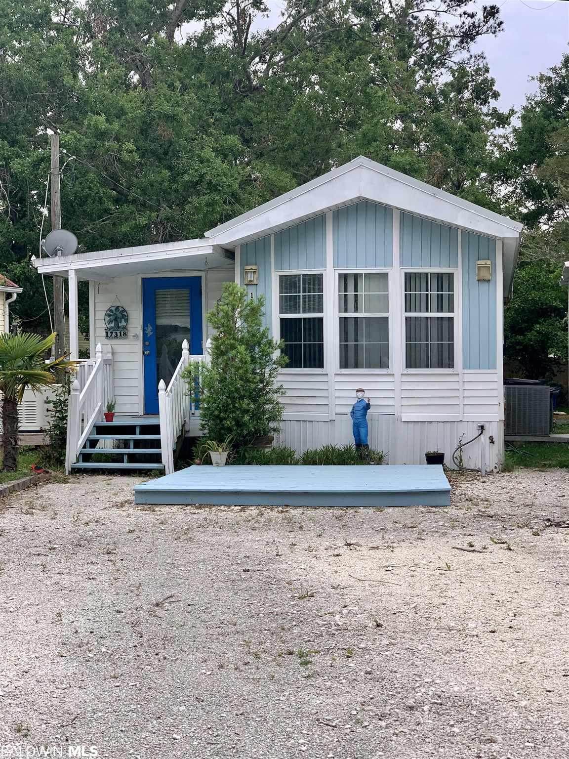 17318 Harris Cir - Photo 1